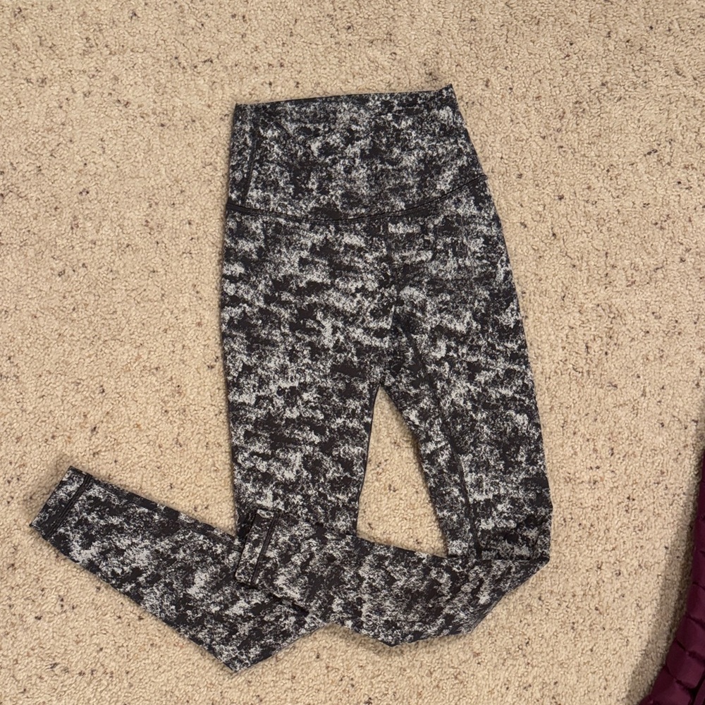 Lululemon Athletica Monochrome Patterned Leggings
